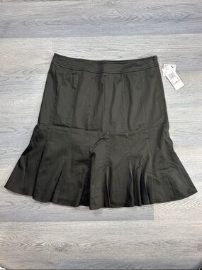 Anne Klein Ruffle Hem Skirt - size 12 NWT